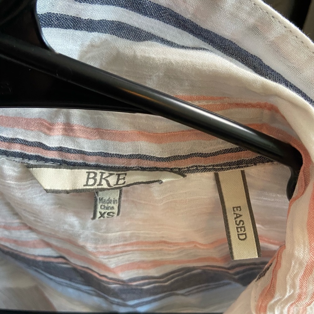 Buckle button down - Picture 2 of 2